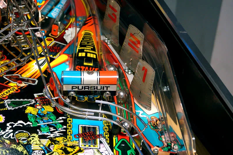 Buy Judge Dredd Pinball Machine Online - Image 4